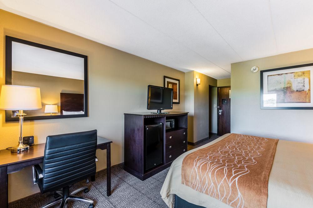 Comfort Inn Grand Rapids Airport Exterior foto