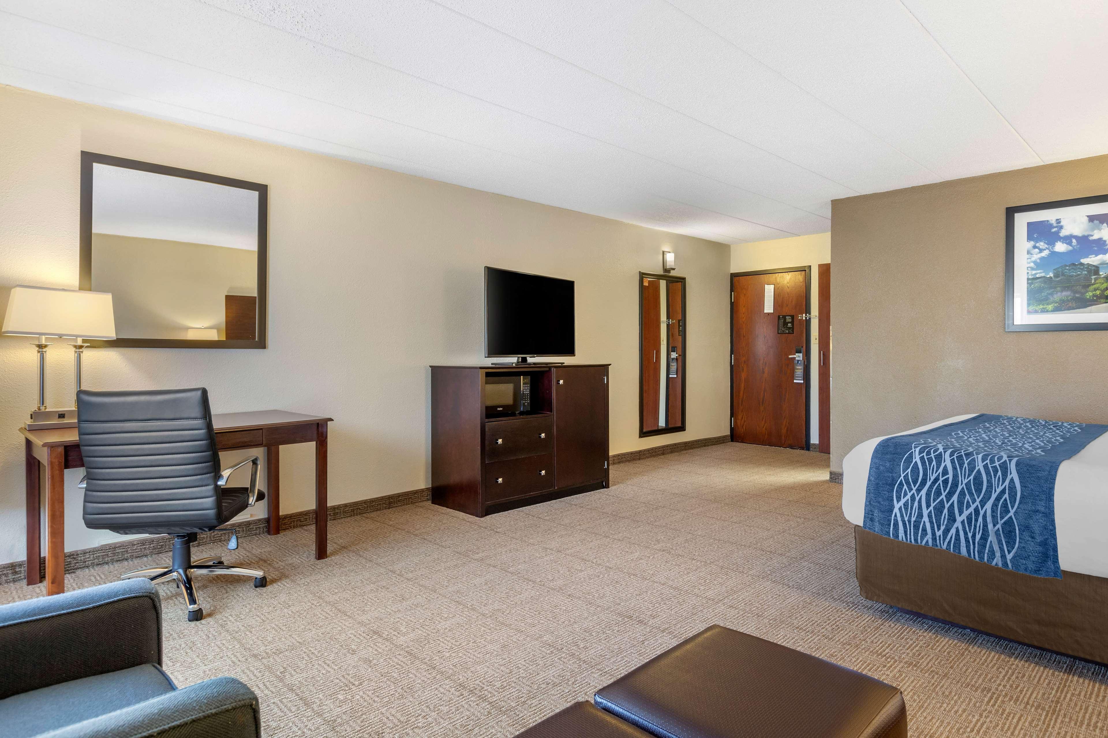 Comfort Inn Grand Rapids Airport Exterior foto