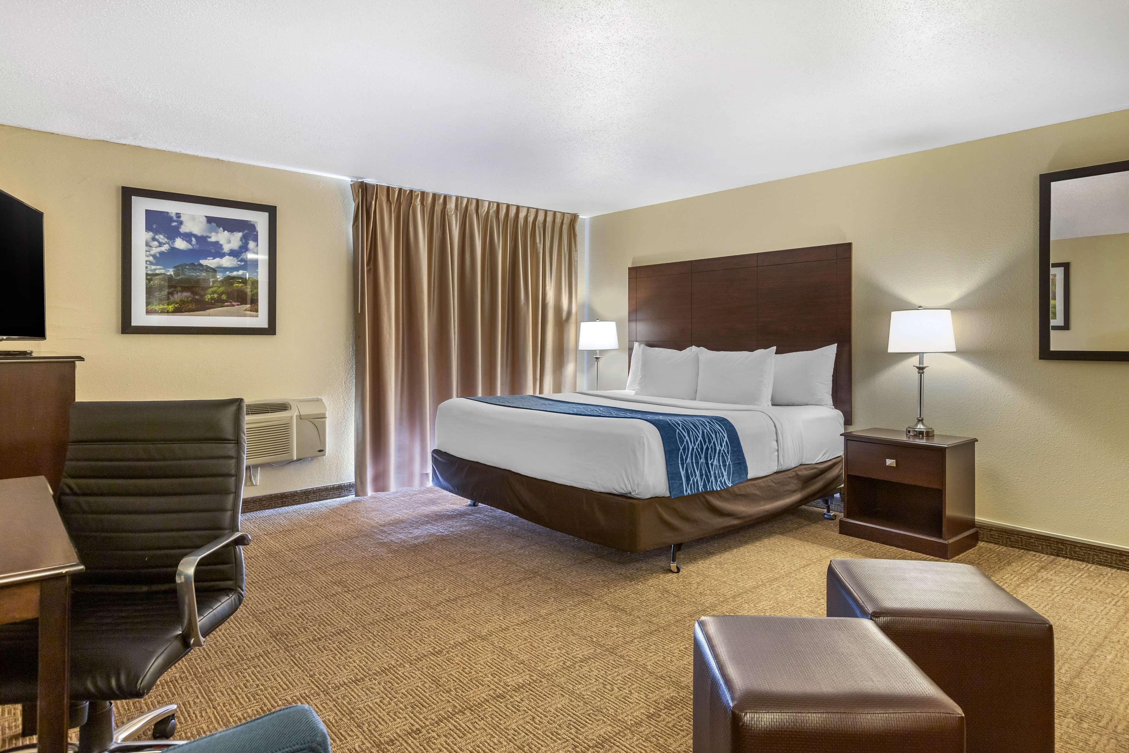 Comfort Inn Grand Rapids Airport Exterior foto